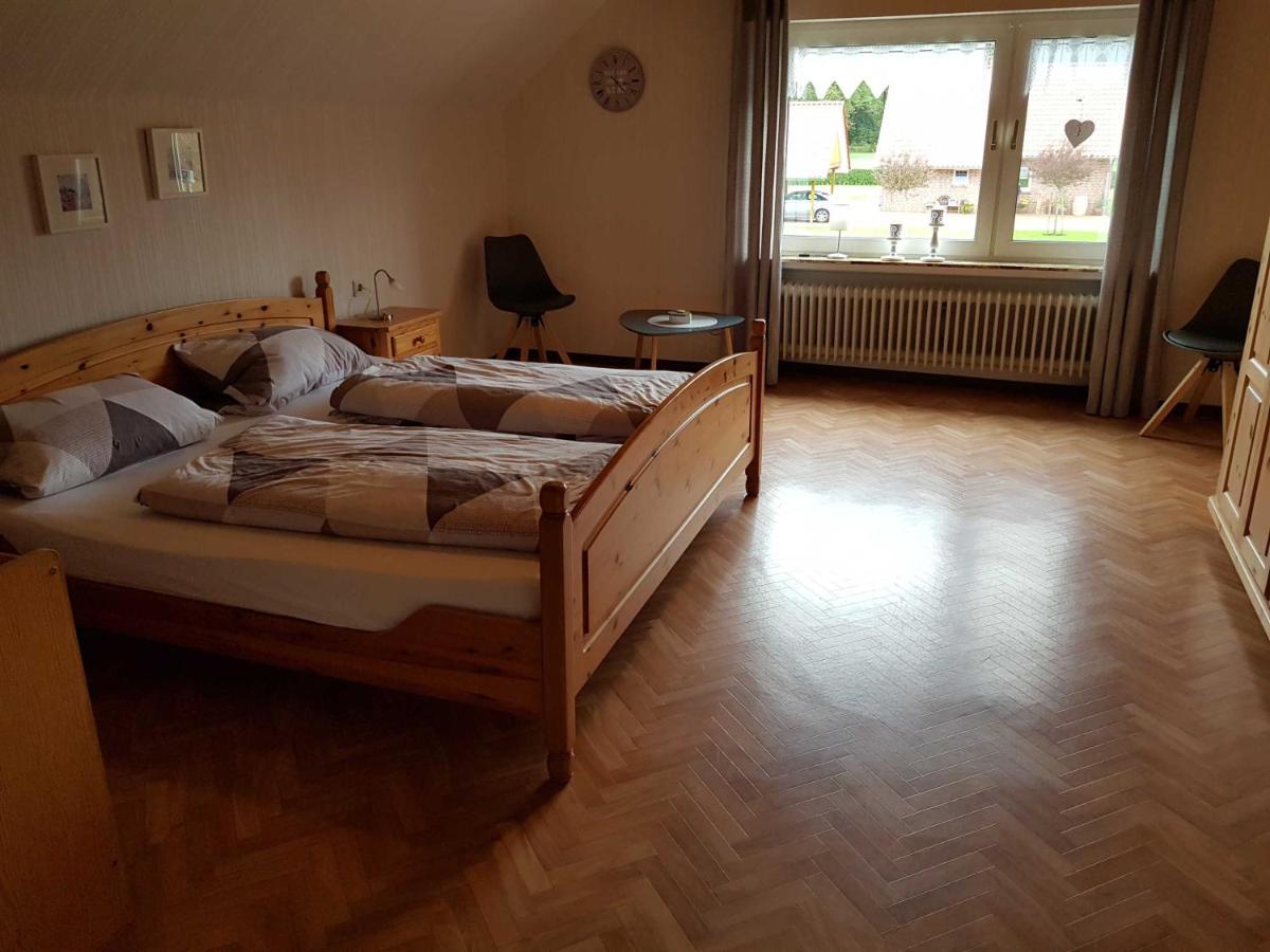 Ferienhaus Voss, 65260 Мормерланд Экстерьер фото